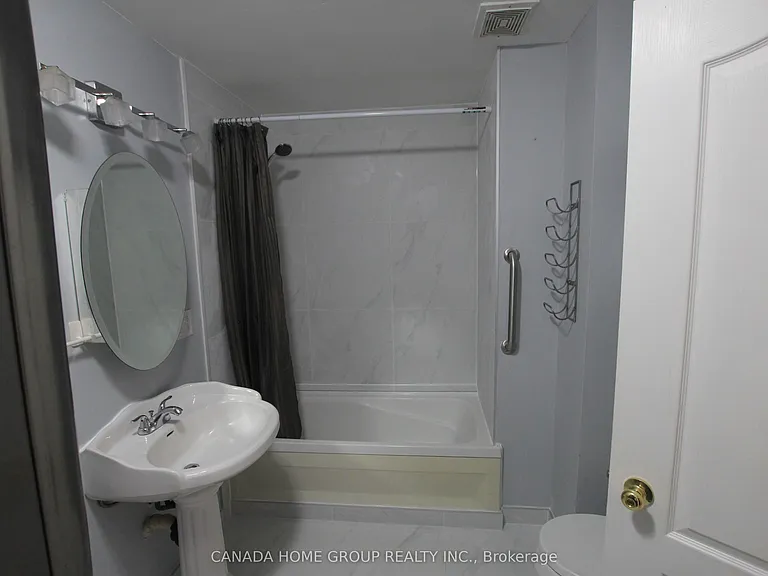 931 Goldie St — Photo 20