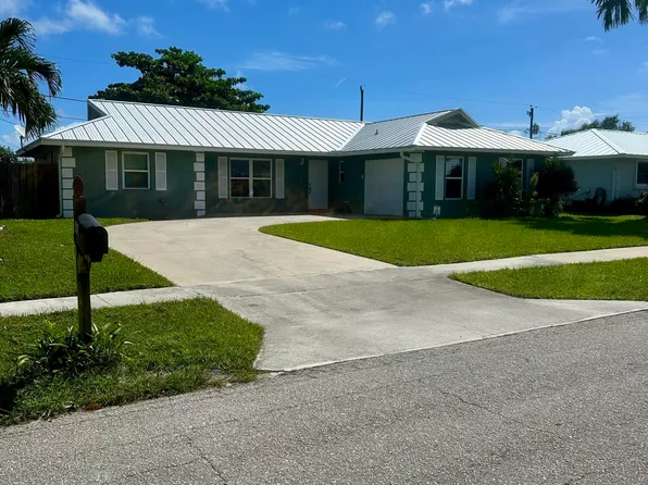 826 Palama Way, Lantana, FL 33462