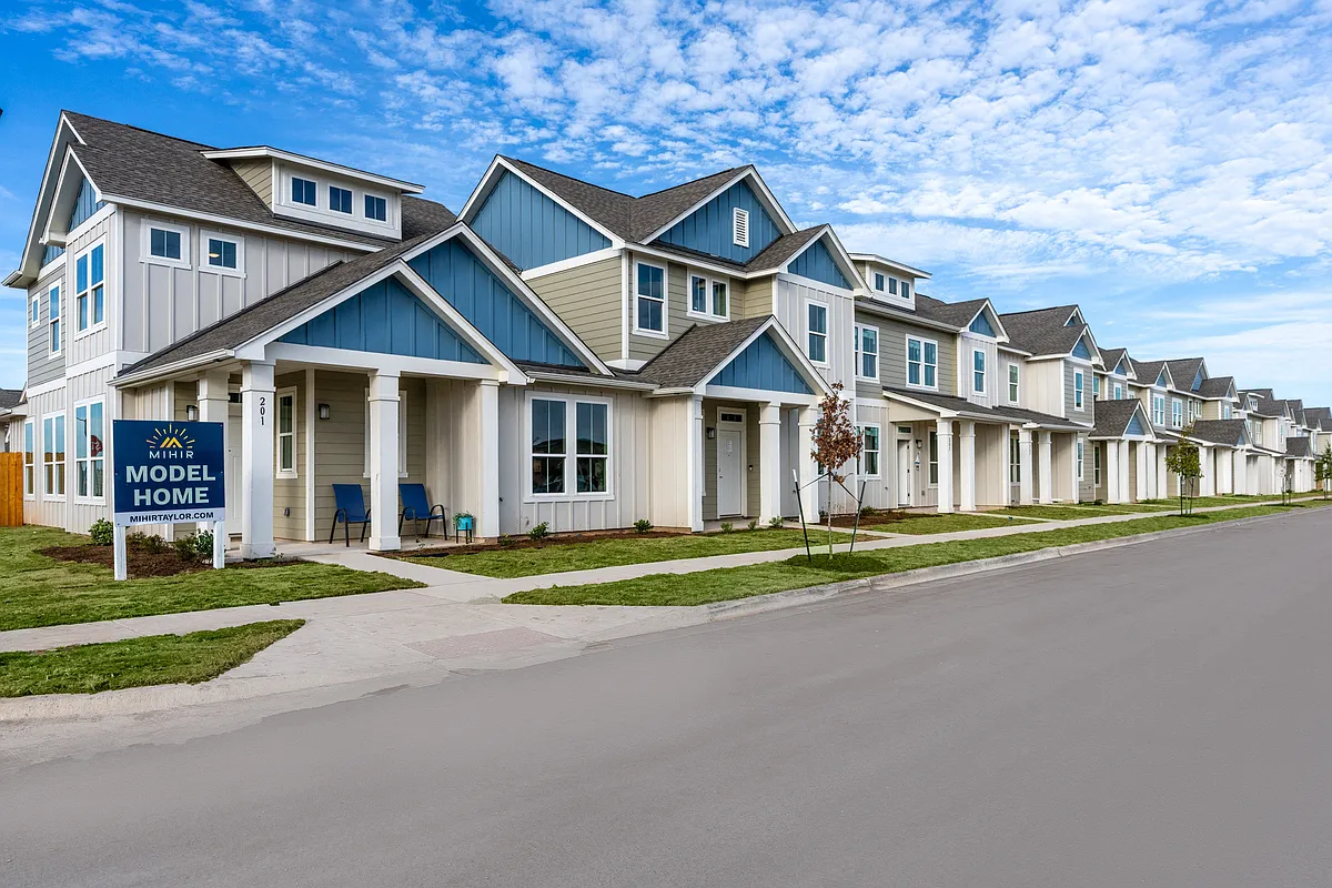 Building Photo - Mihir Taylor