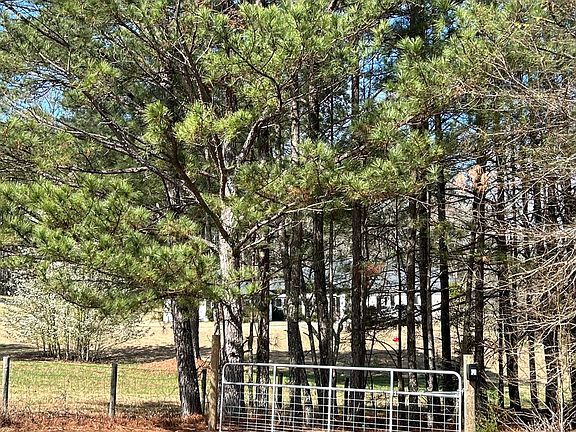 2nd image of 5065 Rabbit Farm Rd