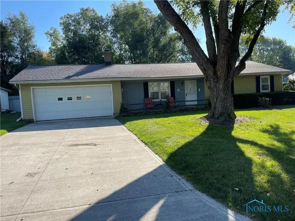 1019 Meadowbrook Rd, Bryan, OH 43506