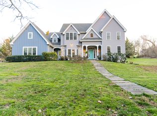 230 Sharp Rd, Avondale, PA 19311