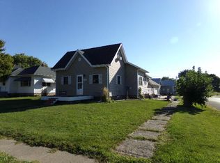 305 Maple St, Bennett, IA 52721