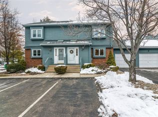 502 Sandstone Dr #502, South Windsor, CT 06074