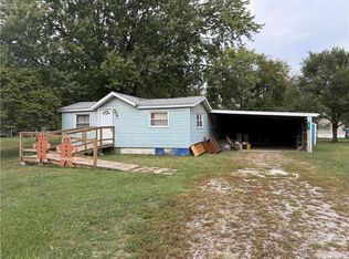 927 E Walton St, Ottawa, KS 66067