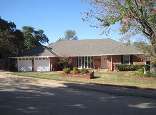 823 Willment Pl, Edmond, OK 73034