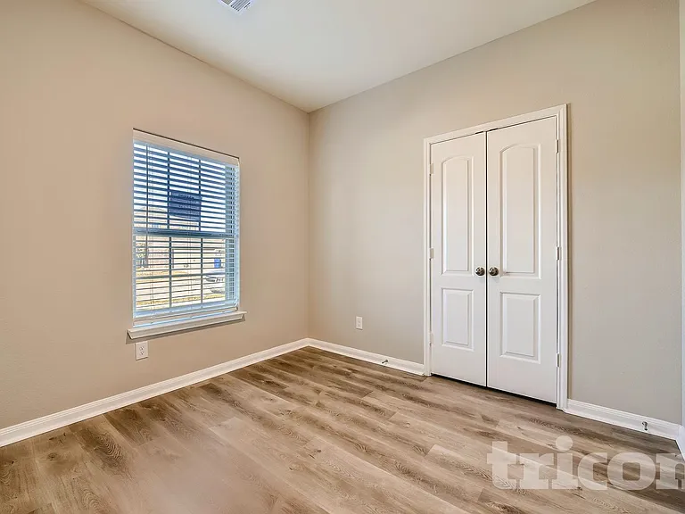 1833 Chesapeake Dr — Photo 5