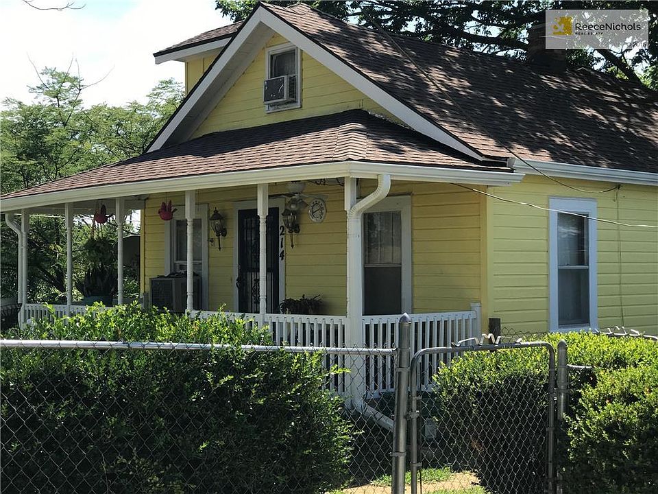 Charming front porch