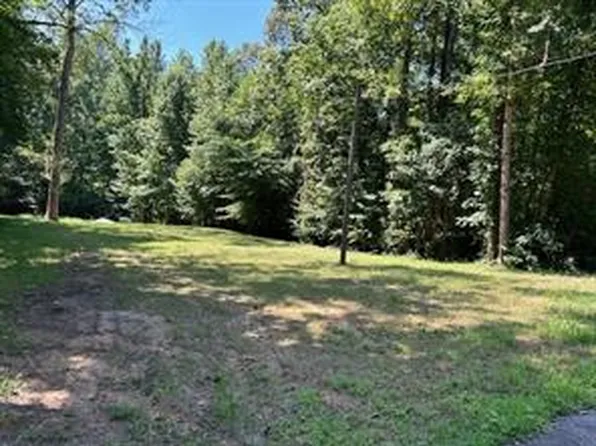 118 Spartan Dr, Westminster, SC 29693