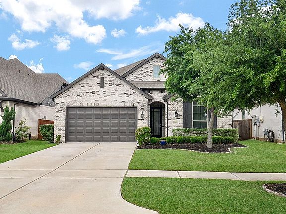 3rd image of 30614 Southern Dewberry Ct