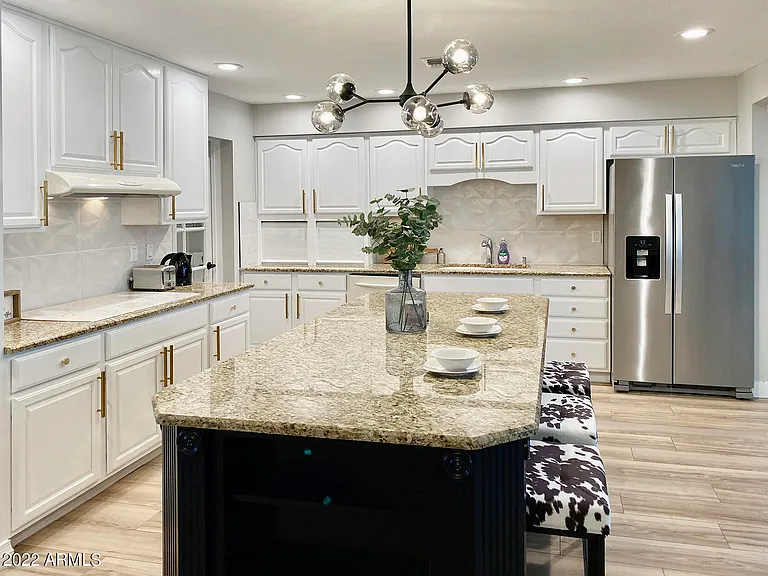 8424 E Dianna Dr — Photo 8