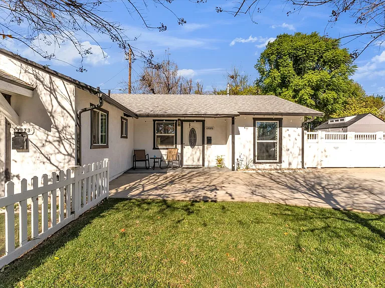17371 Willard St — Photo 3