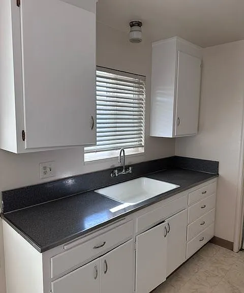 3884 Mills Way — Photo 3