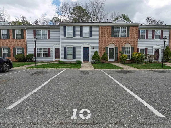 10 Seneca Dr #10, Absecon, NJ 08205