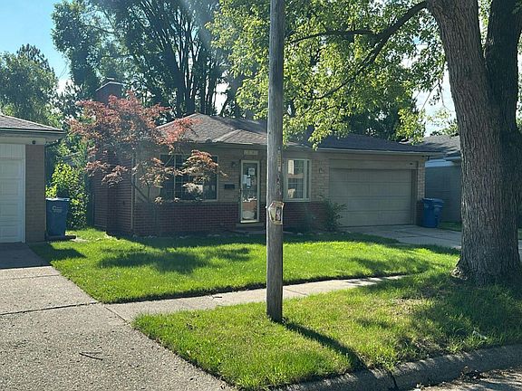 3rd image of 25744 Masch Ave