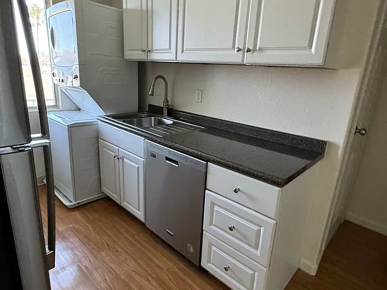 Canyon Club Apartments — Photo 19