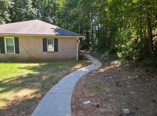 716 Jackson Park Ln, Suwanee, GA 30024