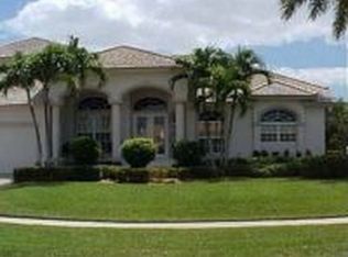 719 Nautilus Ct, Marco Island, FL 34145