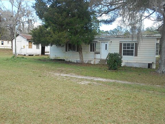 3rd image of 201 SE Seth Nettles Dr