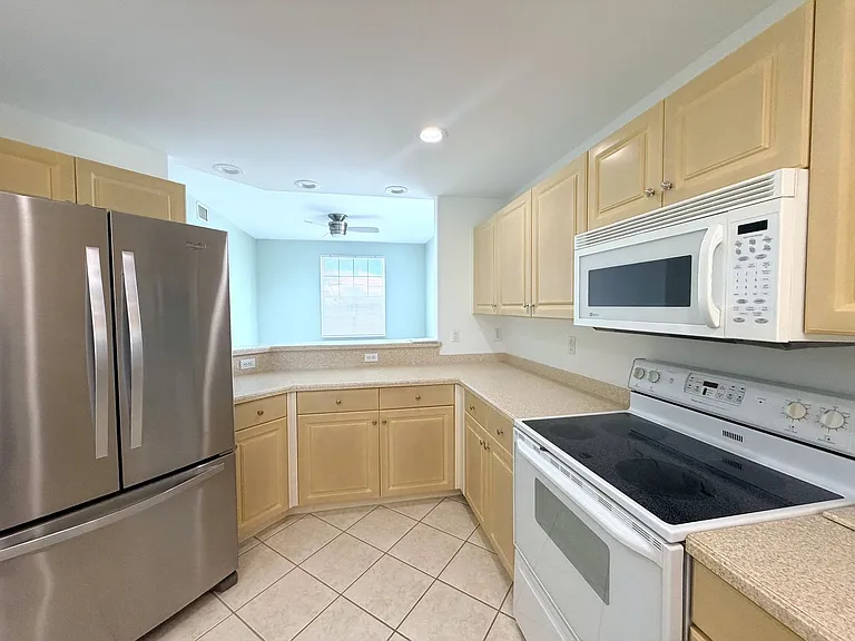 4013 Palm Tree Blvd #301 — Photo 14