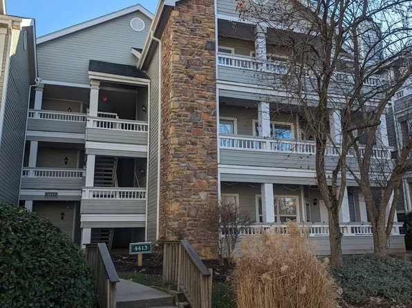 4413 Fair Stone Dr APT 306, Fairfax, VA 22033