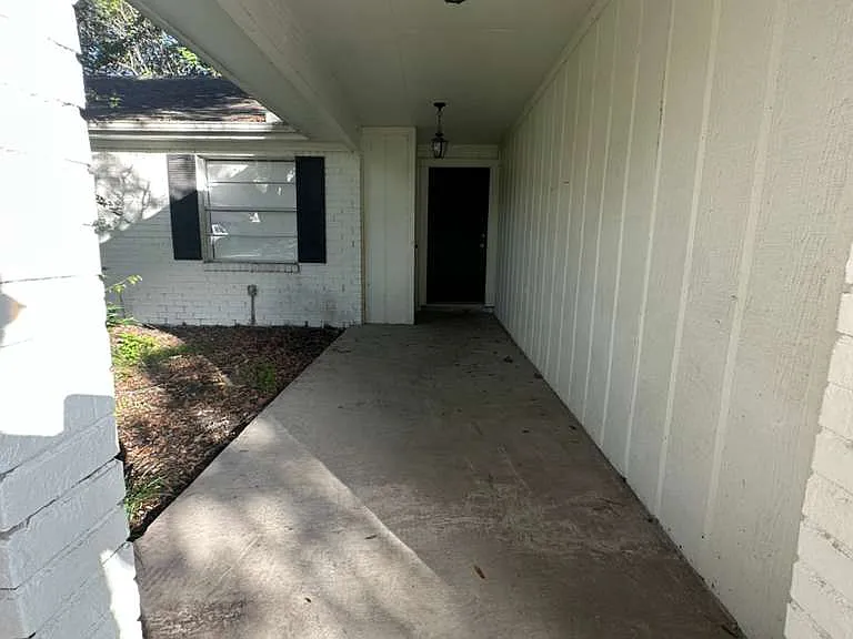 5408 Cunningham Dr — Photo 2