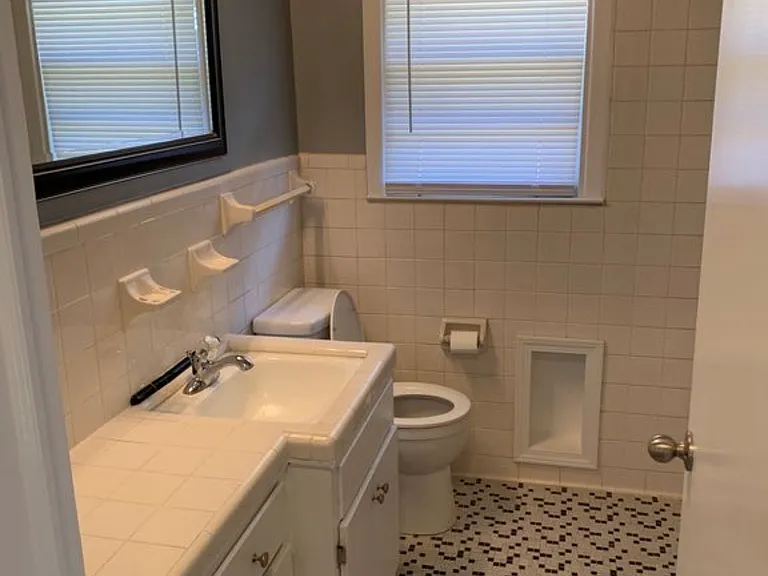 1205 Bostian Dr — Photo 10