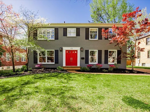 7436 Byron Pl, Saint Louis, MO 63105