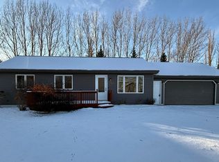 1503 Meadowlark Ct, Thief River Falls, MN 56701