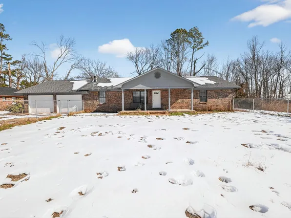 220 Davis St, Newport, AR 72112