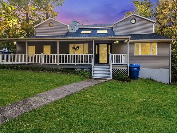 33 Clear Lake Manor Road East