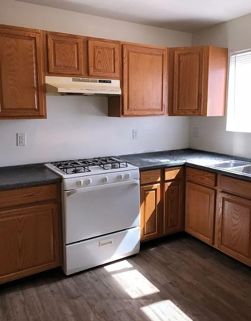 4321 Lashelle Ave. — Photo 1