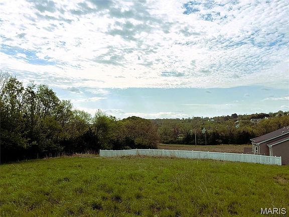 4th image of 3513 Butler Valley Dr