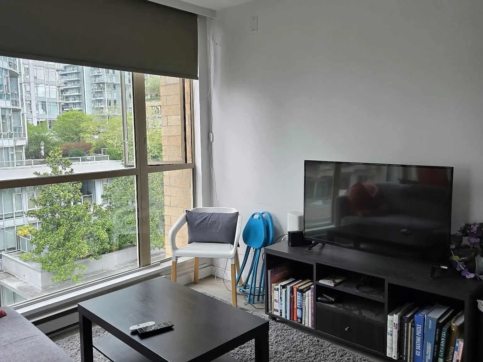 2 bed, 800 sqft, $3,400 — Photo 2