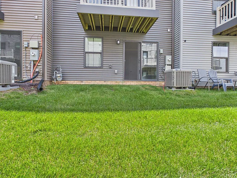 2117 Old Manchester St — Photo 31