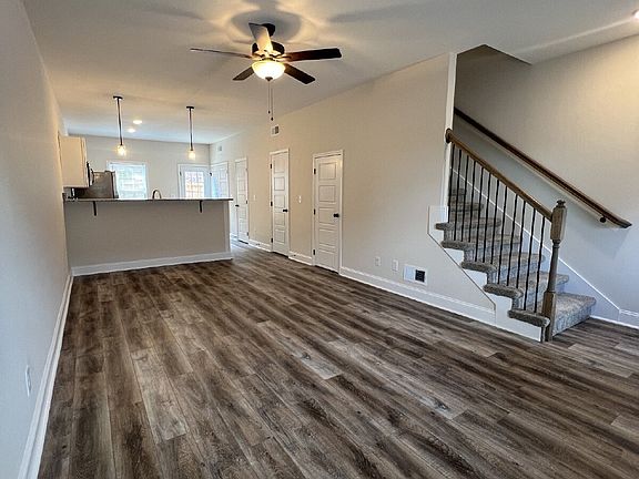 4th image of 550 Peachers Mill Rd #B3