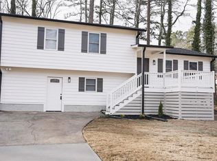 1817 Merry Oak Rd SW, Marietta, GA 30008