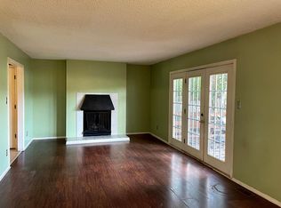 3210 SW Randolph Ave, Topeka, KS 66611