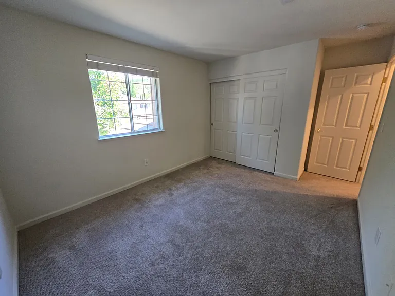5130 Lakeshore Dr — Photo 10