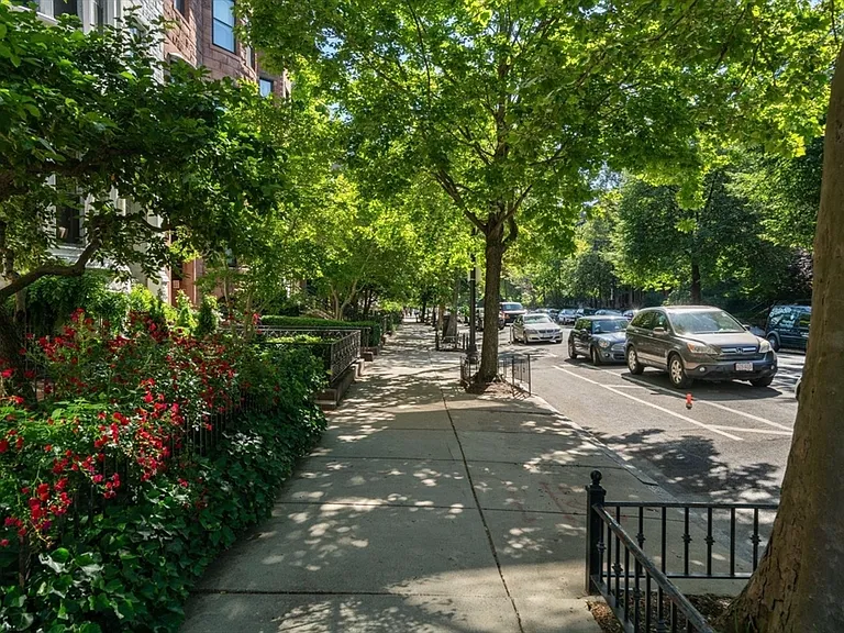 322 Beacon St #3 — Photo 22