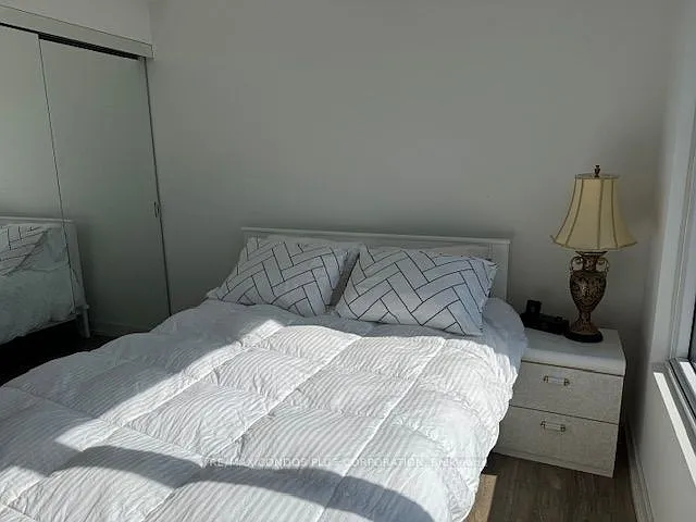 158 Front St E #403 — Photo 21