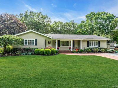 68 Churchill Lane, Smithtown, NY, 11787