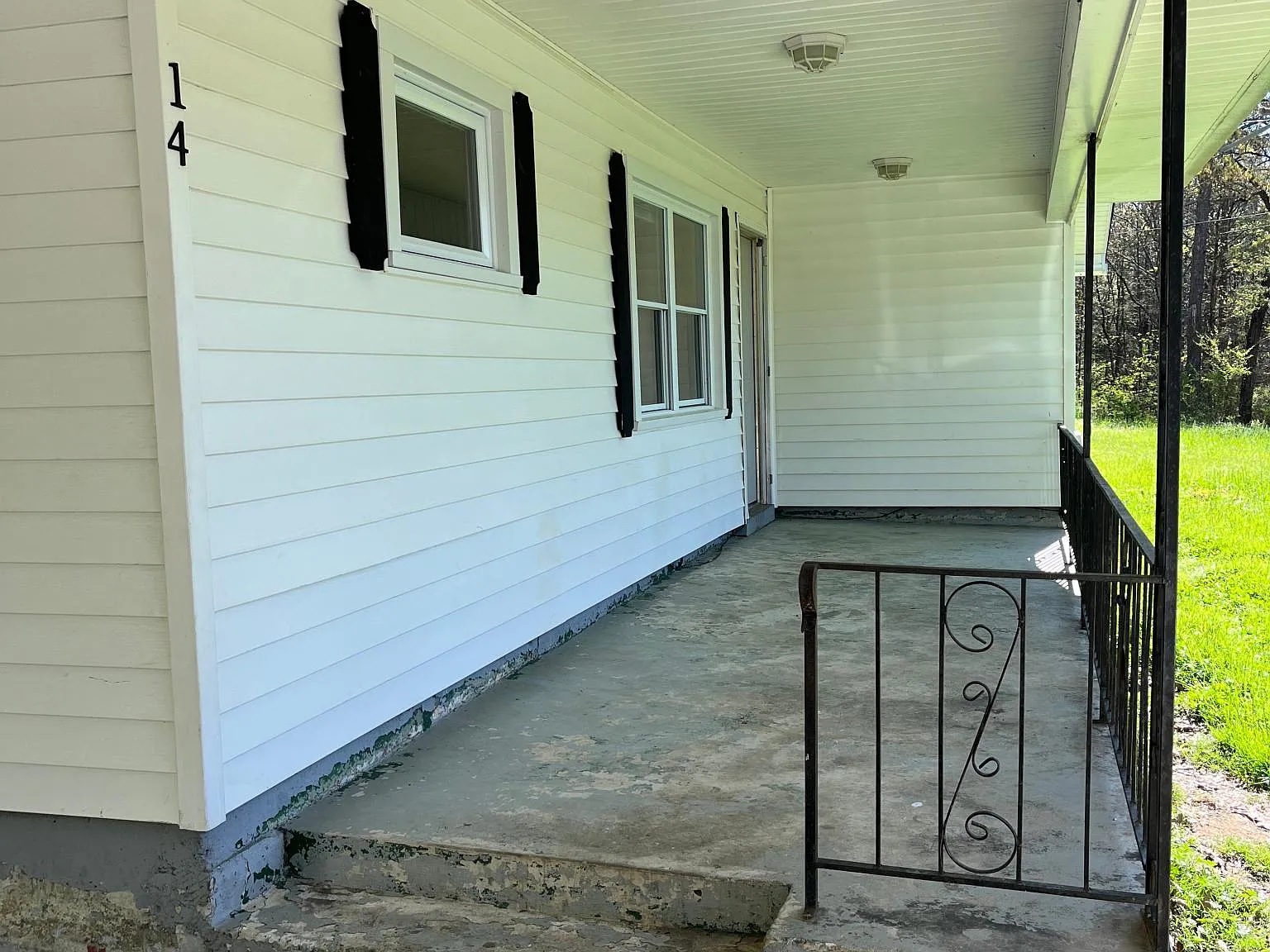 3 bed, 1007 sqft, $1,300 — Photo 3