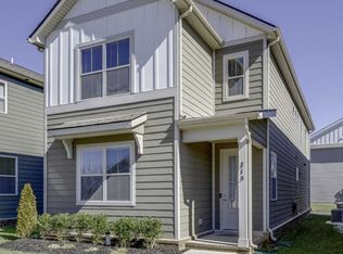 215 Manor Row, Pleasant View, TN 37146