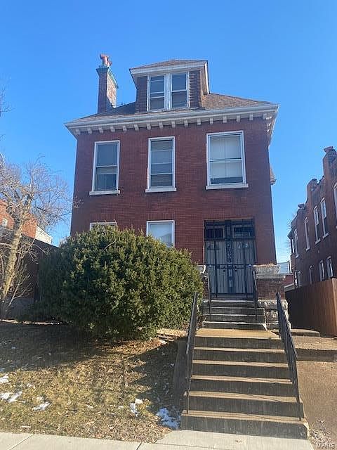 1st image of 2038 E Fair Ave