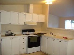 33904 NE Erin Dr, Scappoose, OR 97056