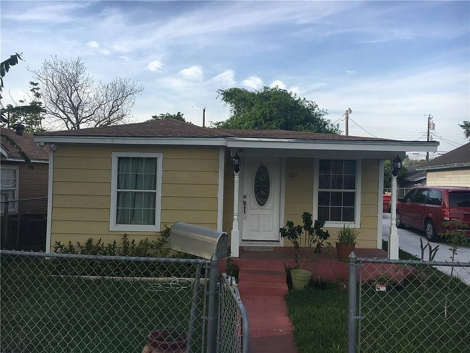 1st image of 423 W Avenue D