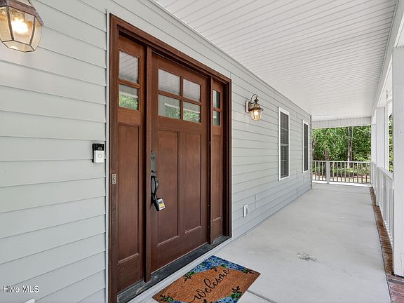 4th image of 4509 Riverbirch Road N