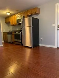 40 Walnut — Photo 2