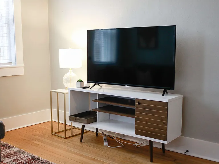 832 Brandon Ave #4 — Photo 3